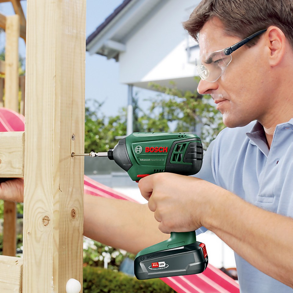 Bosch AdvancedImpactDrive 18 Impact Driver with 1 x 1.5 Ah Battery & Charger