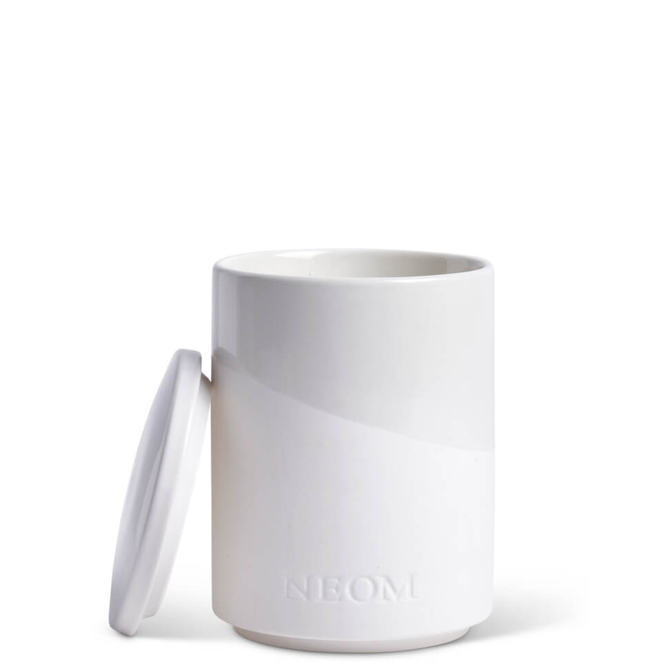 NEOM Black Pepper and Bergamot Scented Candle 320g