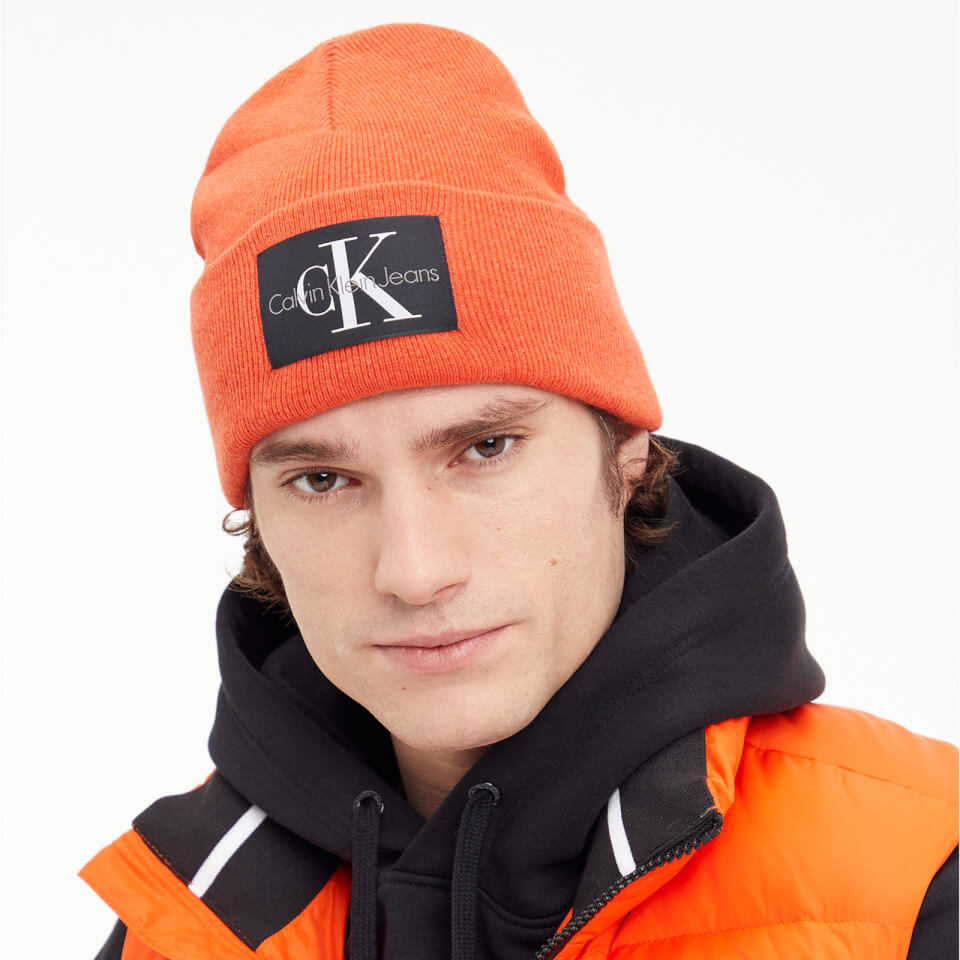 Calvin Klein Jeans Non-Rib Logo-Patched Beanie Rib-Knitted