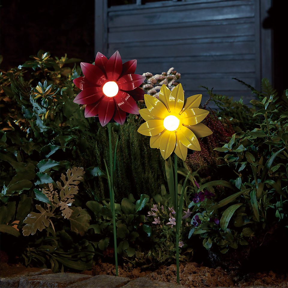 Homebase Edit Mini Flower Solar Stake Light (Assorted Colours)