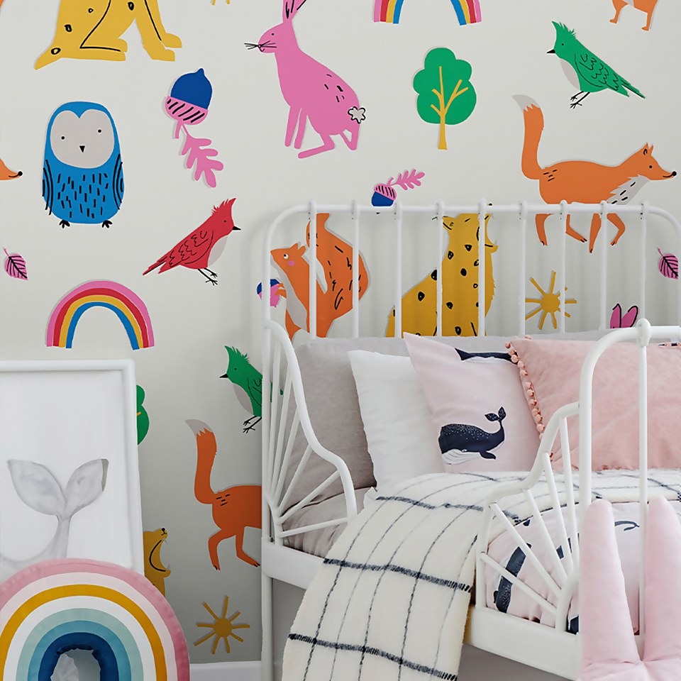 Joules Kids Country Critters Heroes White and Rainbow Wallpaper