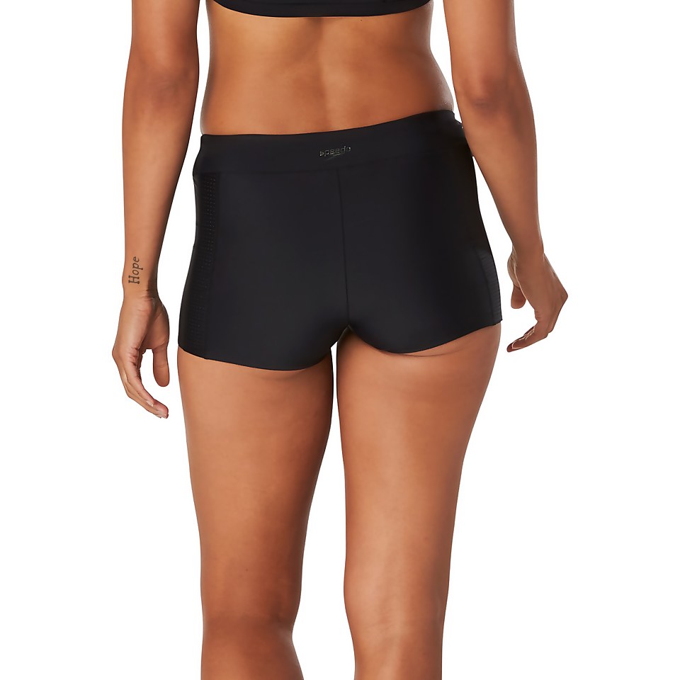 Short Quantum Sheen pour femmes, noir