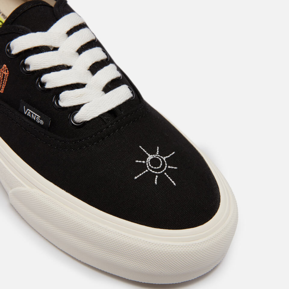 Vans Women's VR3 Mystical Embroidery Canvas Trainers