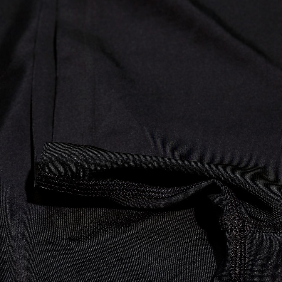 Men's Essential Short Sleeve Swim Top Black
