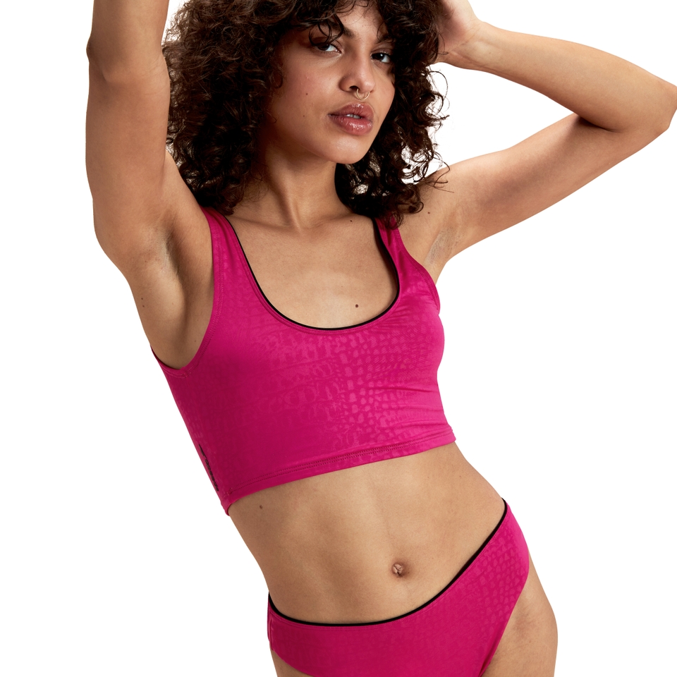 Women's Flu3nte Embossed Solid Crop Top Pink