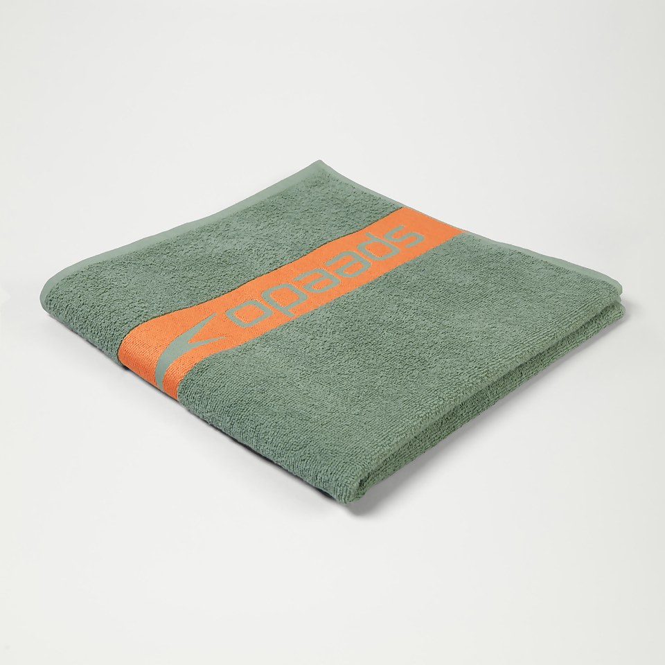 Speedo Border Towel Green