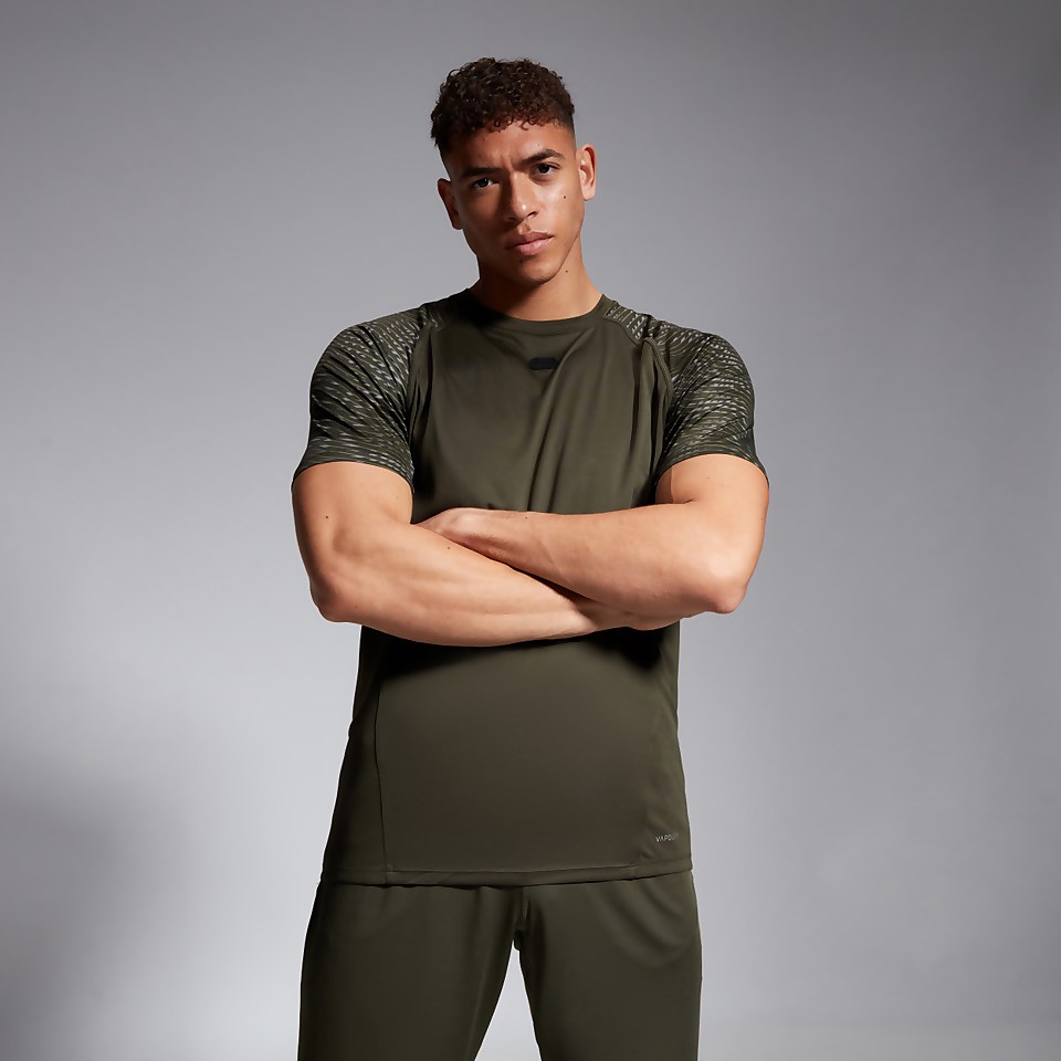 MENS VAPODRI SUPERLIGHT GRAPHIC TEE GREEN