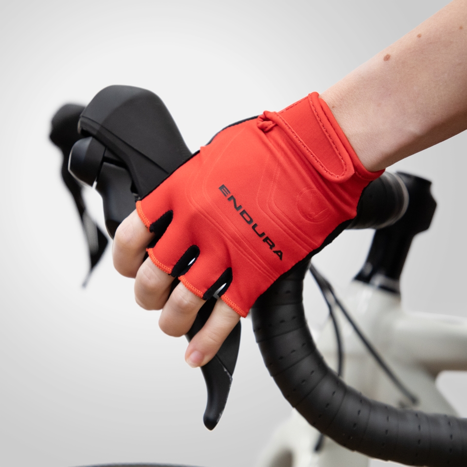Women's Xtract Mitt - Pomegranate