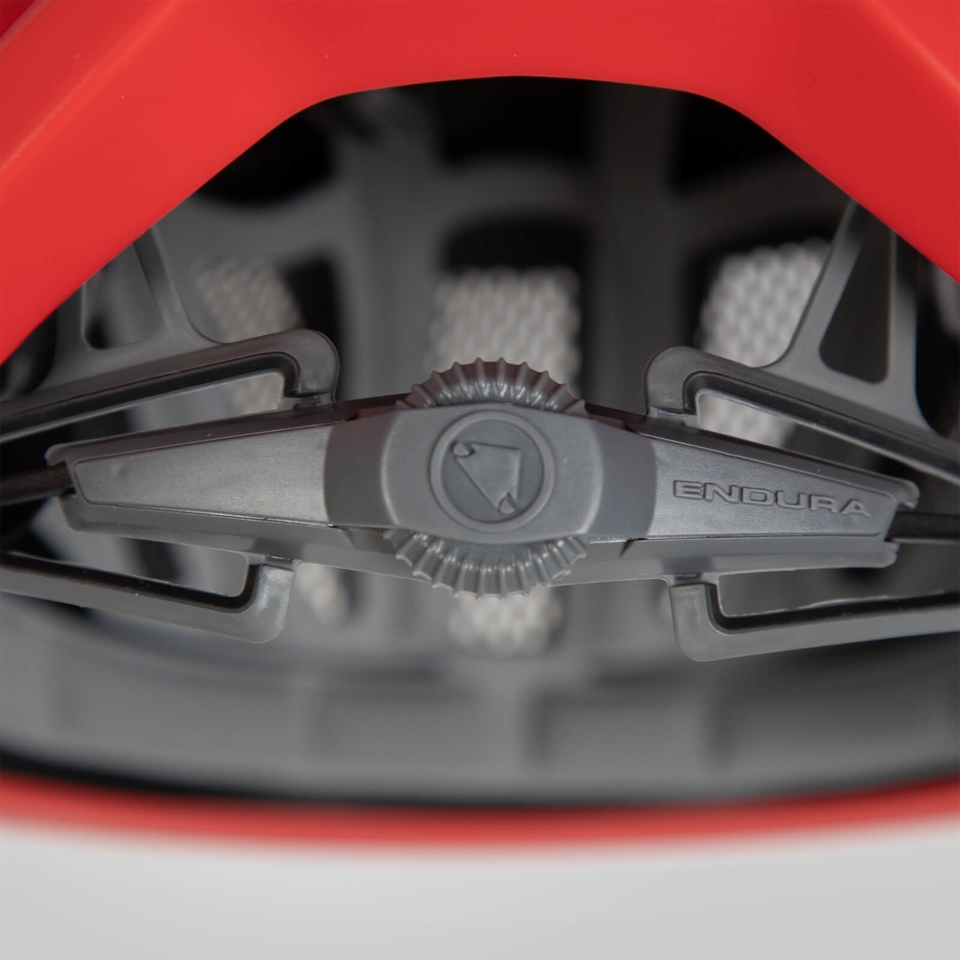 Xtract MIPS® Helmet - Red