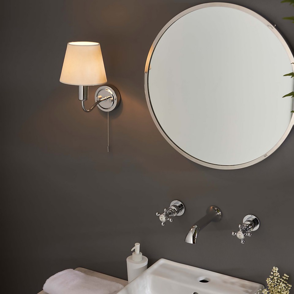 Naim Bathroom Wall Light - Chrome Effect