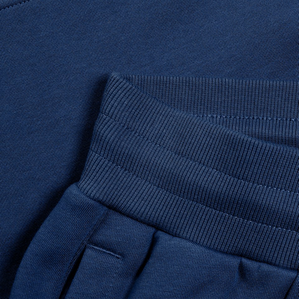 MENS CAPTAINS PIN-TUCK 9IN SHORT BLUE