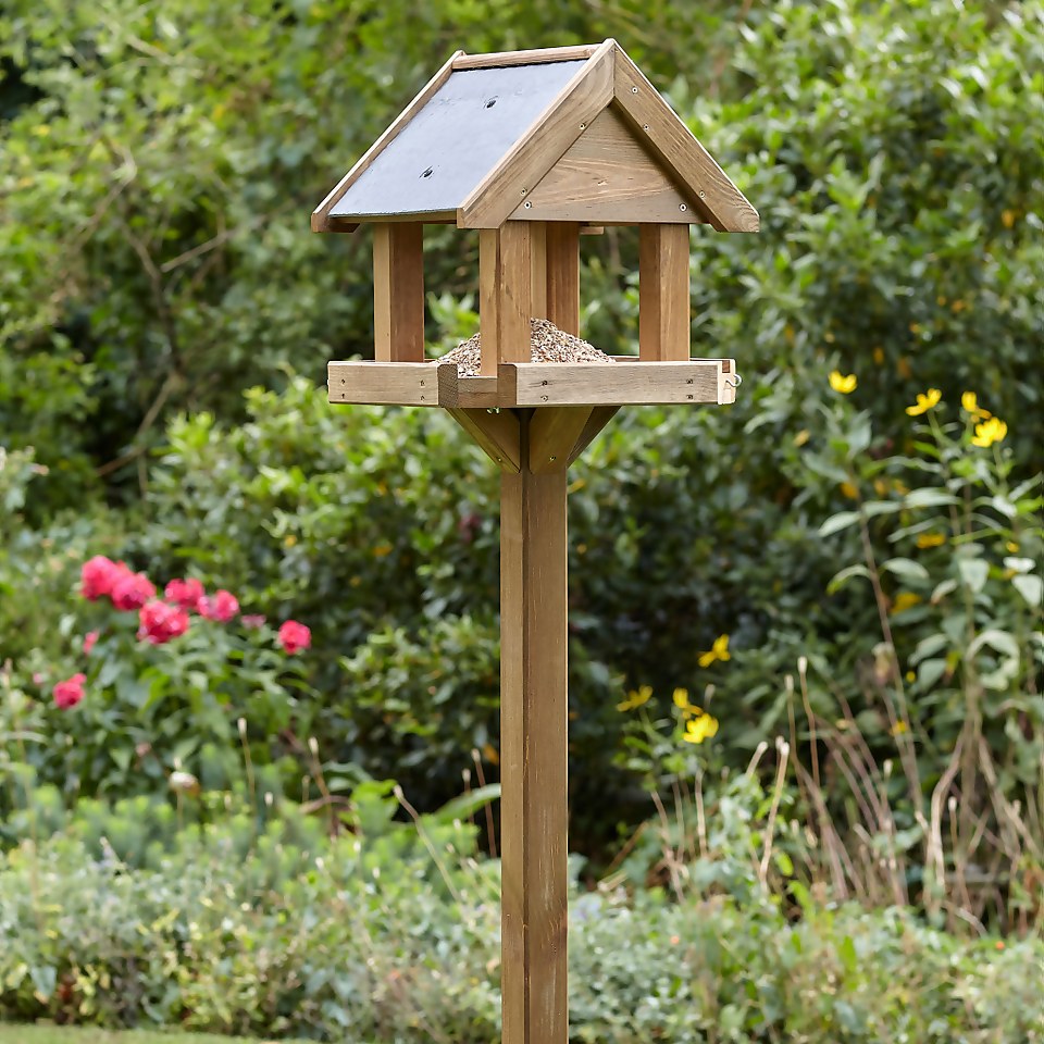 Bird Tables Feed Wild Birds All Year Round Homebase