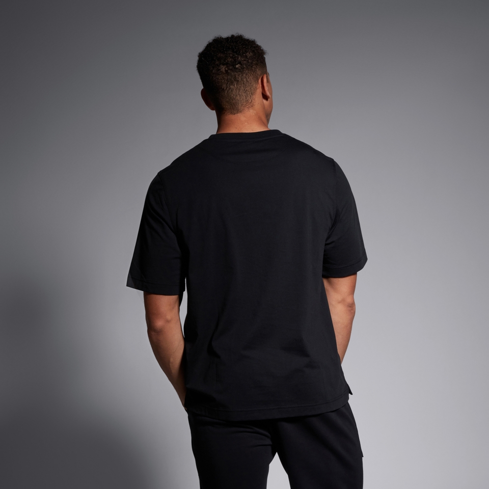 ADULT UNISEX SPORT DEPT LOGO SS T-SHIRT BLACK
