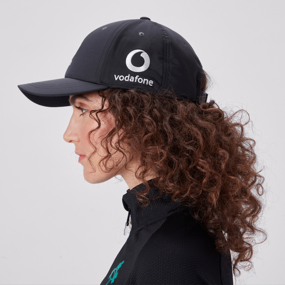 ADULT UNISEX IRELAND TECH LOGO CAP BLACK