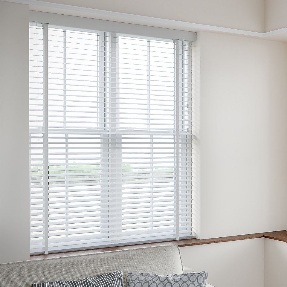 White 50mm Faux Wood Blind 90x160cm Homebase