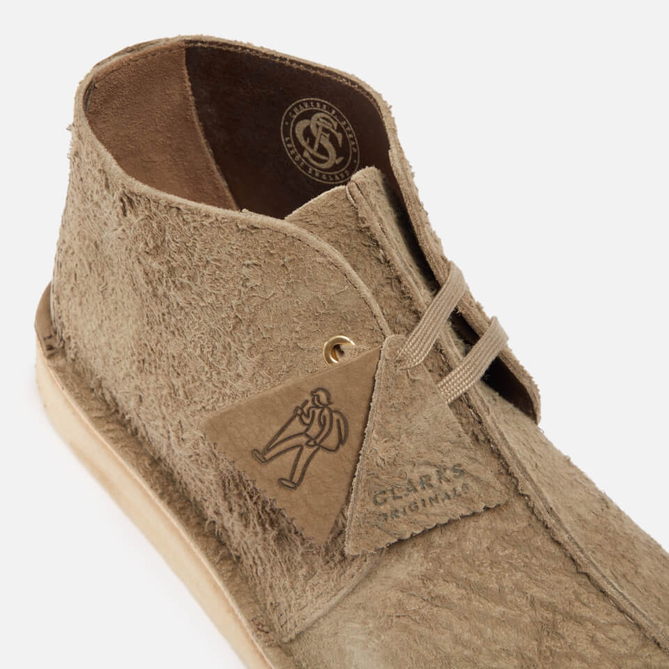 Desert trek hi clarks deals