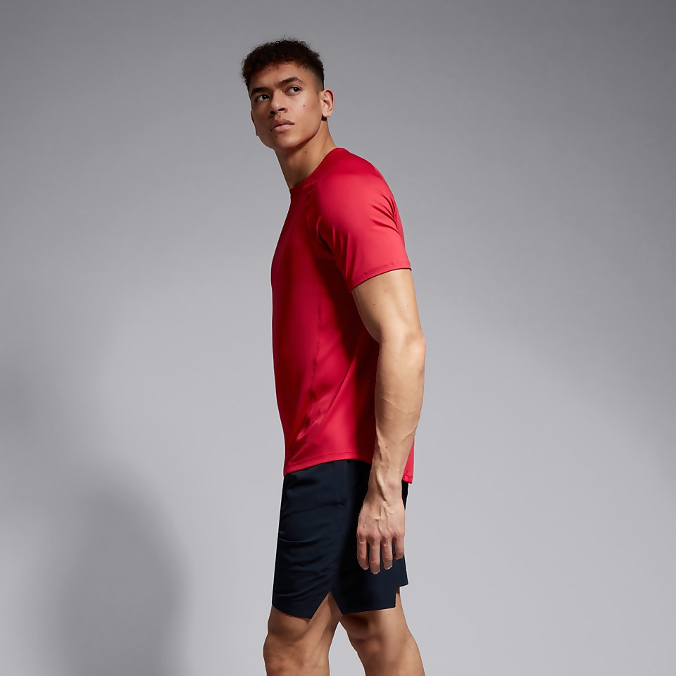 MENS SMALL LOGO SUPERLIGHT TEE RED