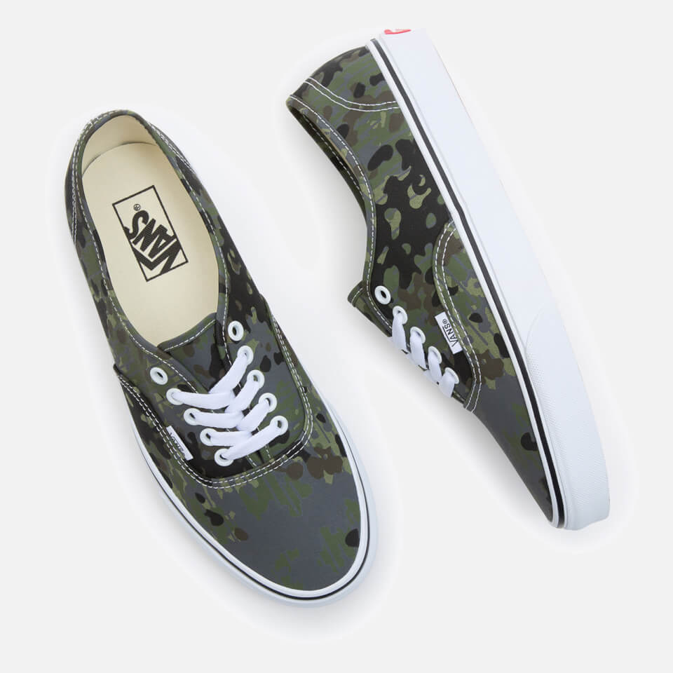 Vans woodland on sale camo authentic