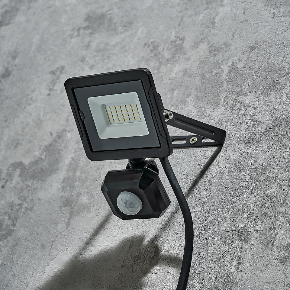 10W LED Outdoor Floodlight with PIR Motion Sensor