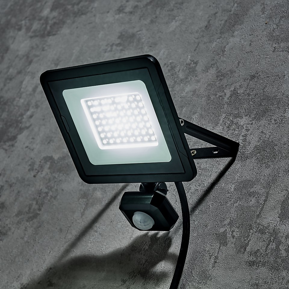 30W LED Outdoor Floodlight with PIR Motion Sensor