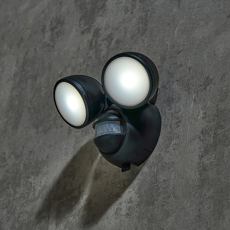 LED Battery Powered Outdoor Twin Spotlight with PIR Motion Sensor