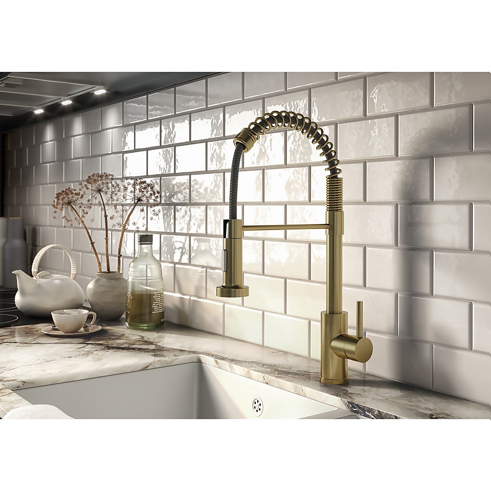 Leonie Pull and Spray Tap - Brushed Brass
