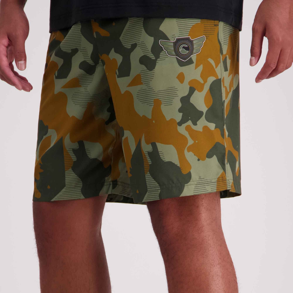 MENS FORCE VAPODRI 9IN AOP WOVEN SHORT BEETLE