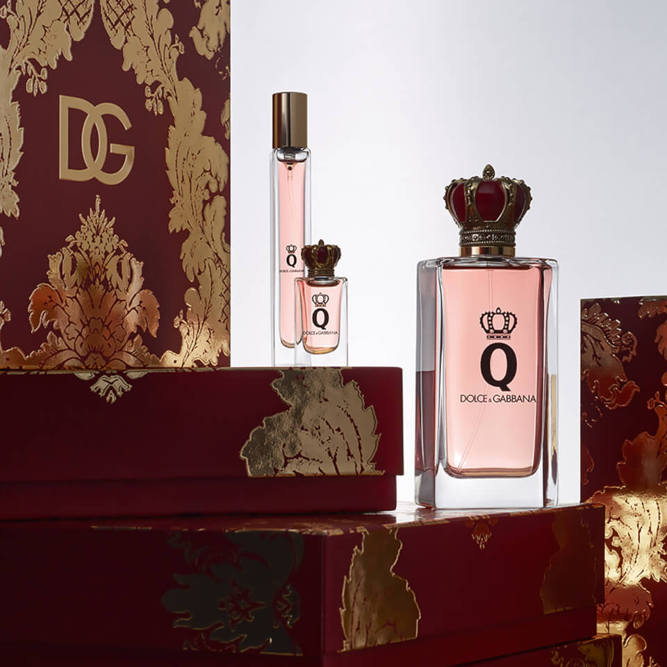 Dolce&Gabbana Q Eau de Parfum 100ml with Mini Eau de Parfum 5ml and Travel Spray 10ml