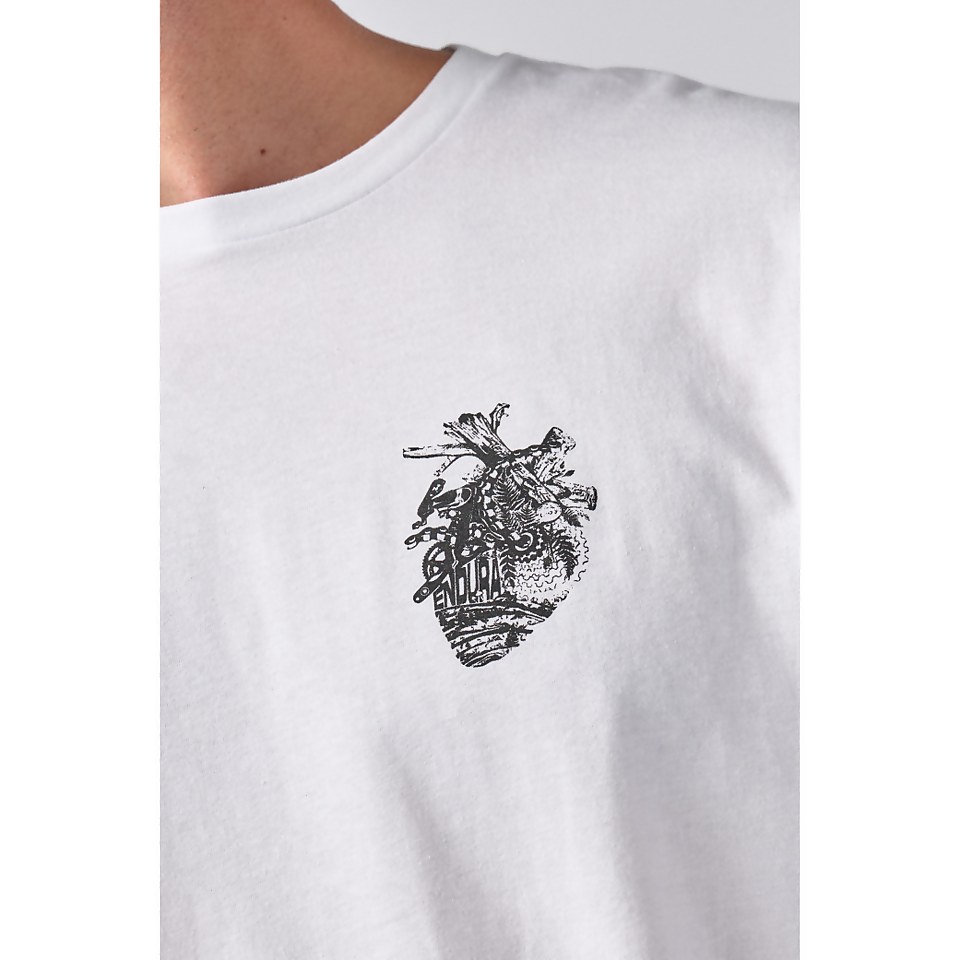 ALL HEART SHIRTAIL TEE - WHITE