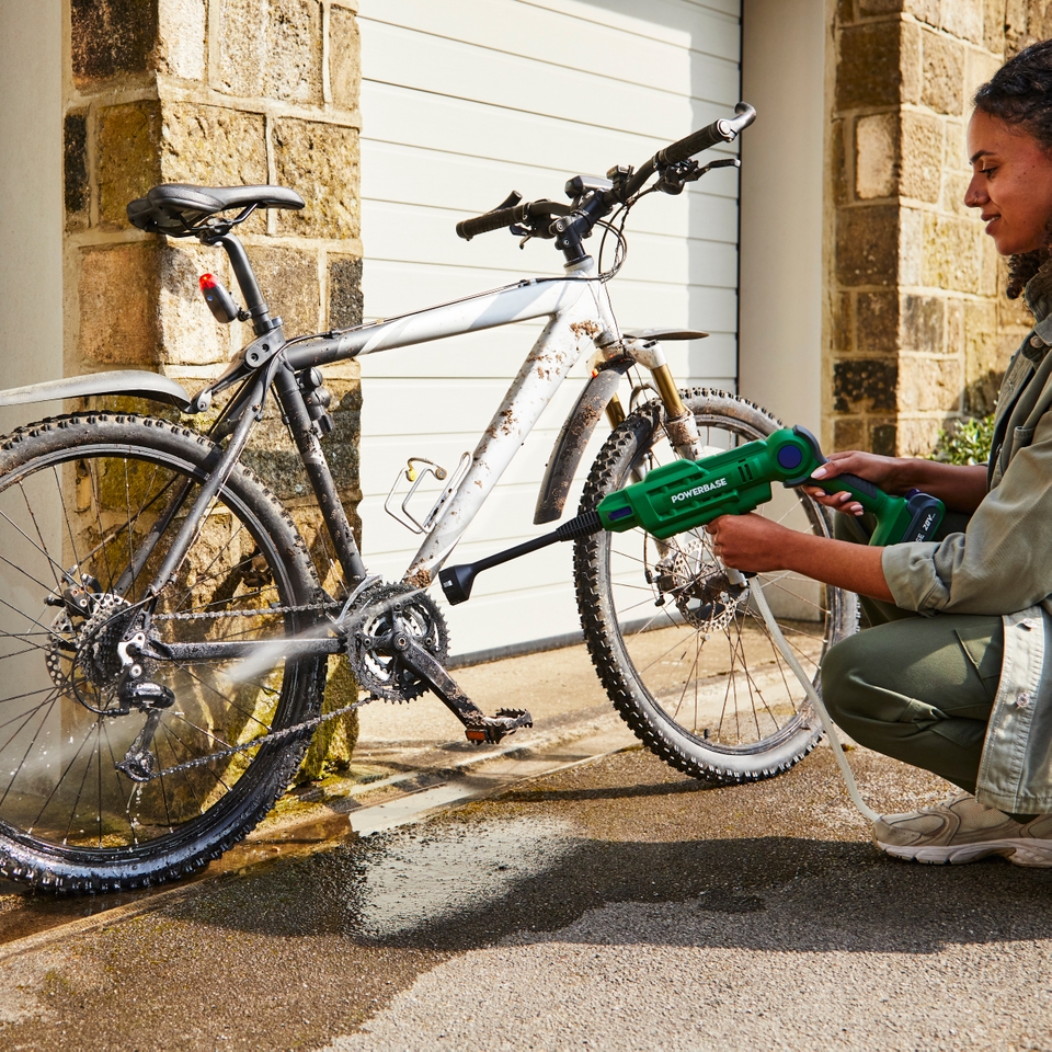 20v cordless pressure washer hot sale