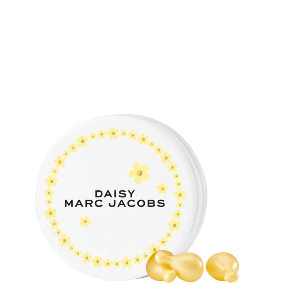Marc Jacobs Daisy Eau de Toilette 100ml and Daisy Drops Exclusive Bundle