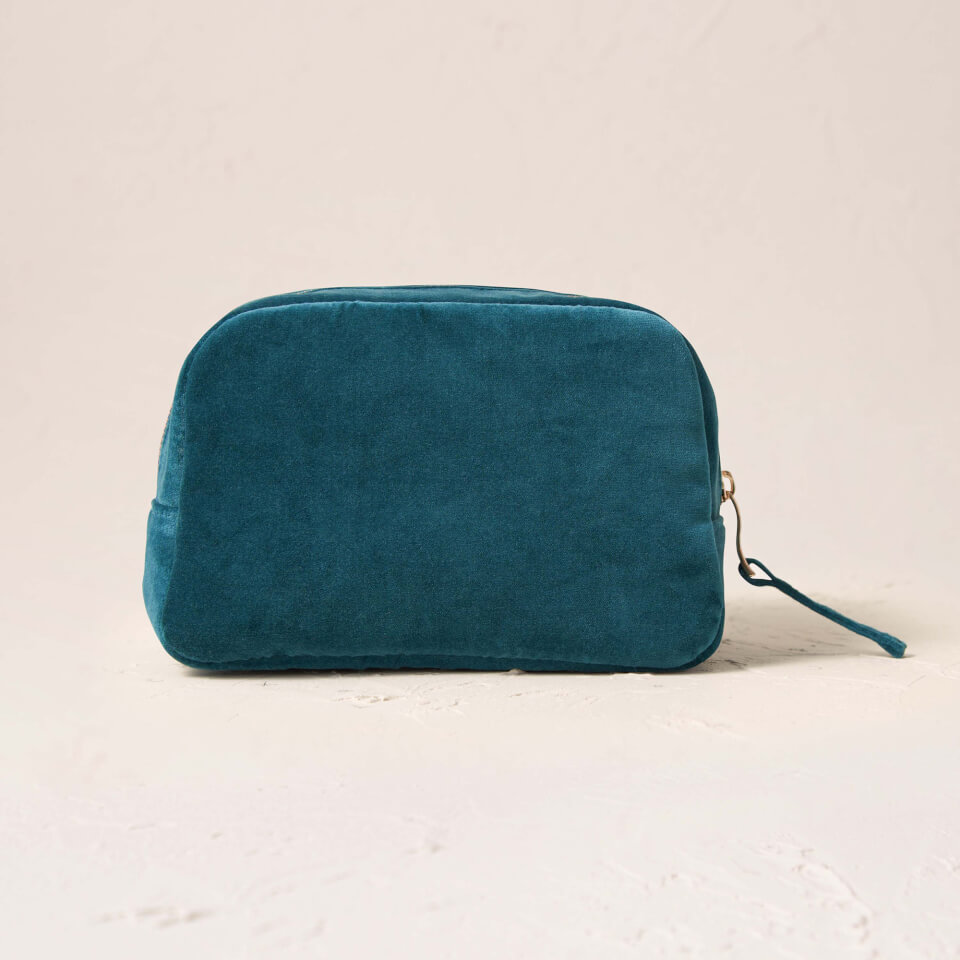 Elizabeth scarlett 2025 makeup bag constellation