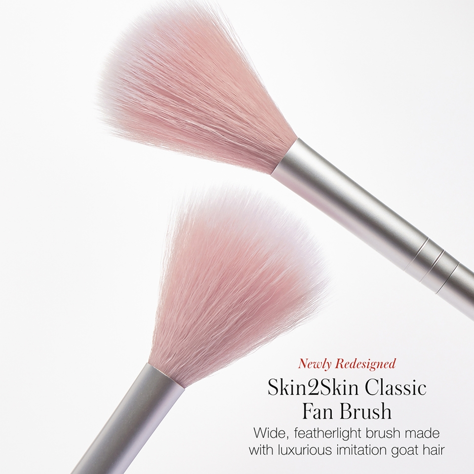 RMS Beauty Skin2Skin Fan Brush