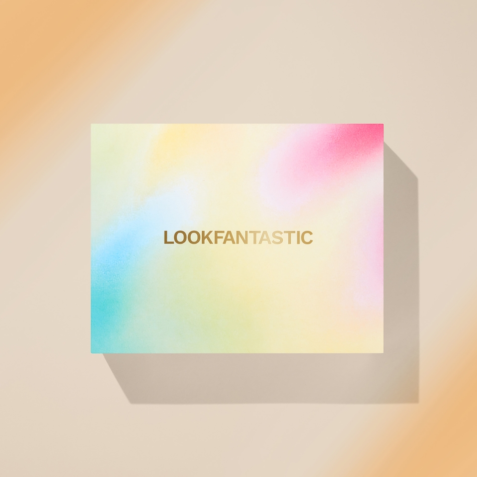 LOOKFANTASTIC Feel Fantastic Fragrance Edit (Includes a €65 digital voucher)