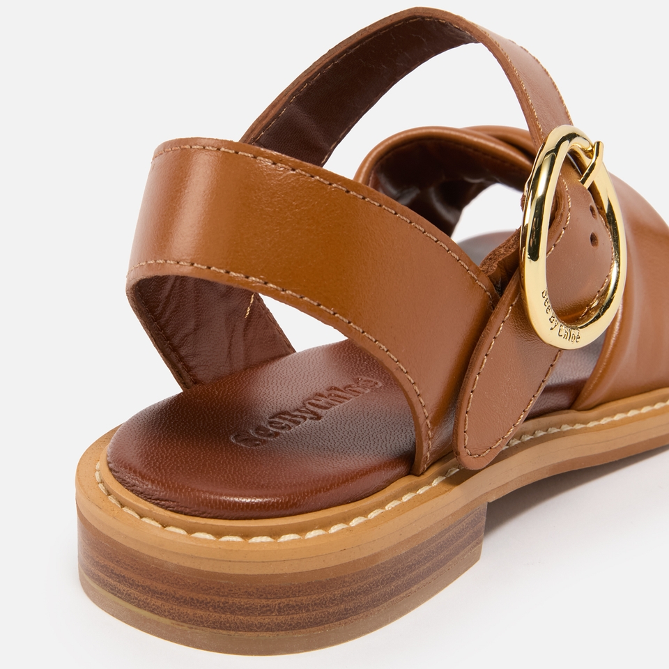 シューズ・サンダルその他 CHLOE Woman Flat sandals Brown CH25A12LPI 27T Chloé Leather Sandals | Brown | FARFETCH