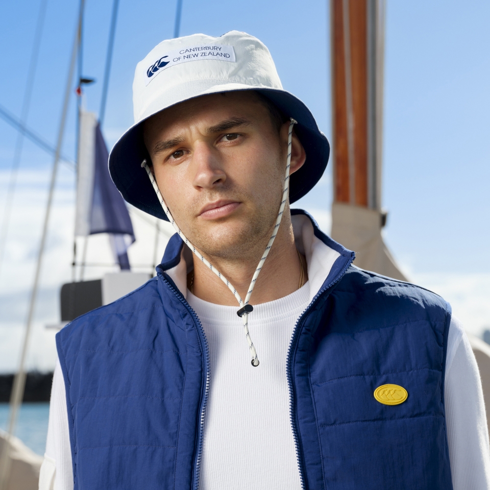 CROSS TASMAN BUCKET HAT