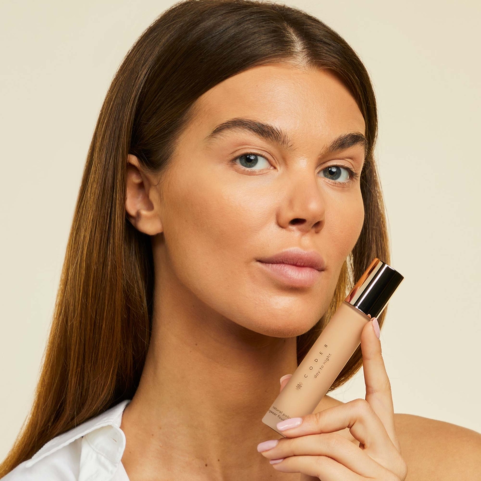 Day to Night Foundation - NW25