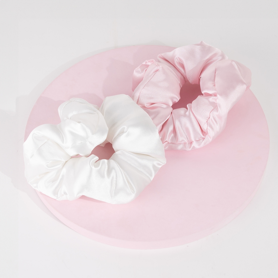 brushworks Large Cloud Scrunchies 2 Pack - Pink and White