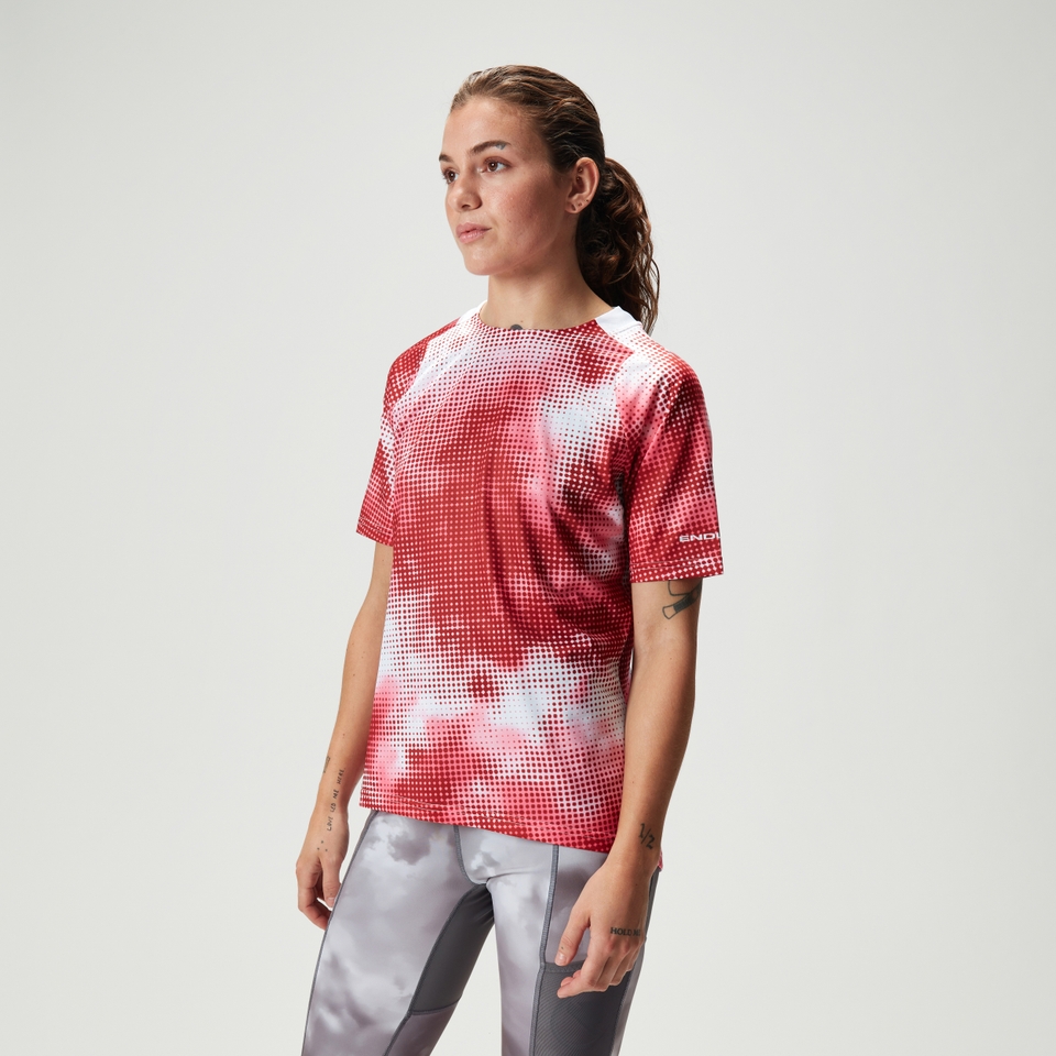 Women's Pixel Cloud Tee Ltd - Pomegranate