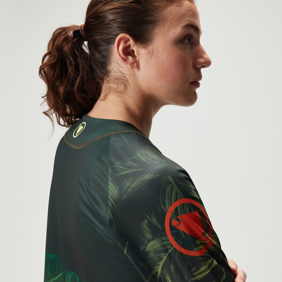 Women's Tropical Long Sleeve Tee Limited: Ghillie Green