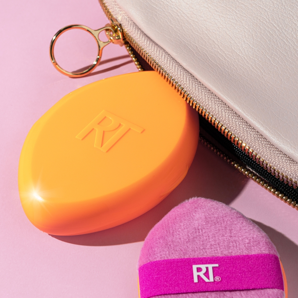 Real Techniques Miracle 2-in-1 Powder Puff + Travel Case