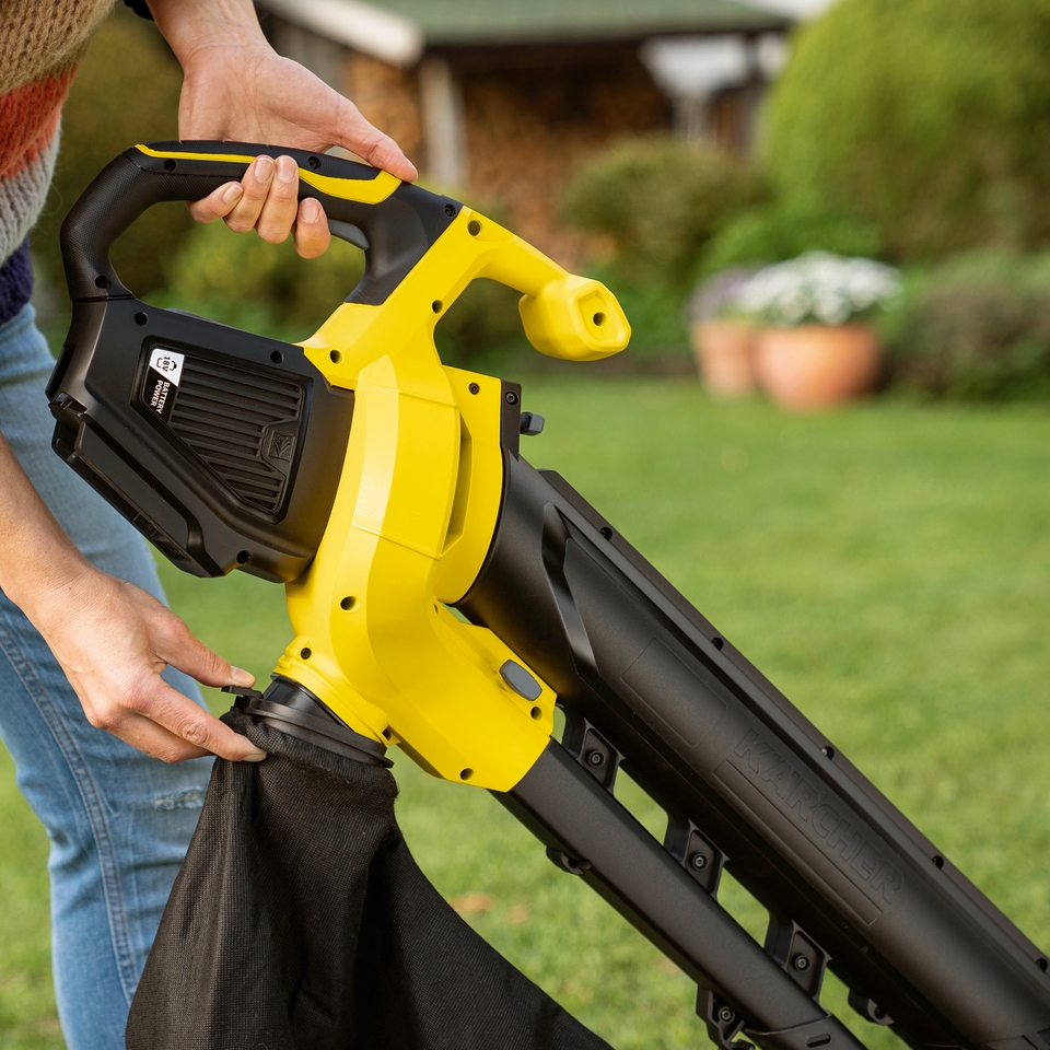 Karcher Cordless 18200 Leaf Blower & Vacuum Homebase