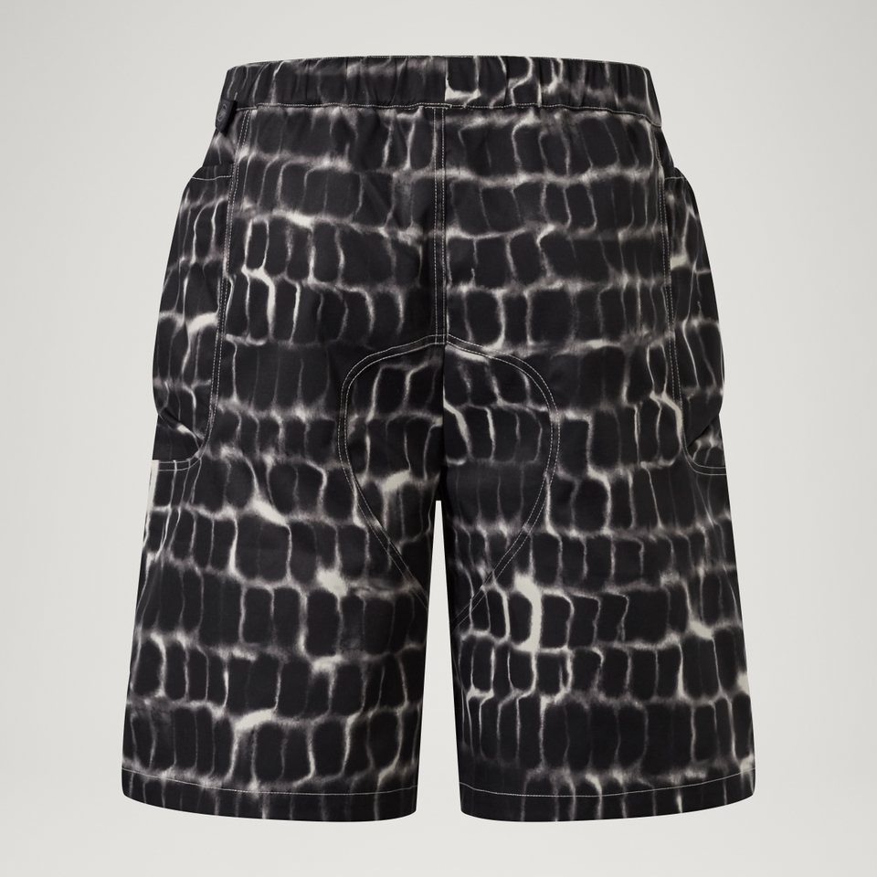 Unisex Corner V Shorts - Black Camo