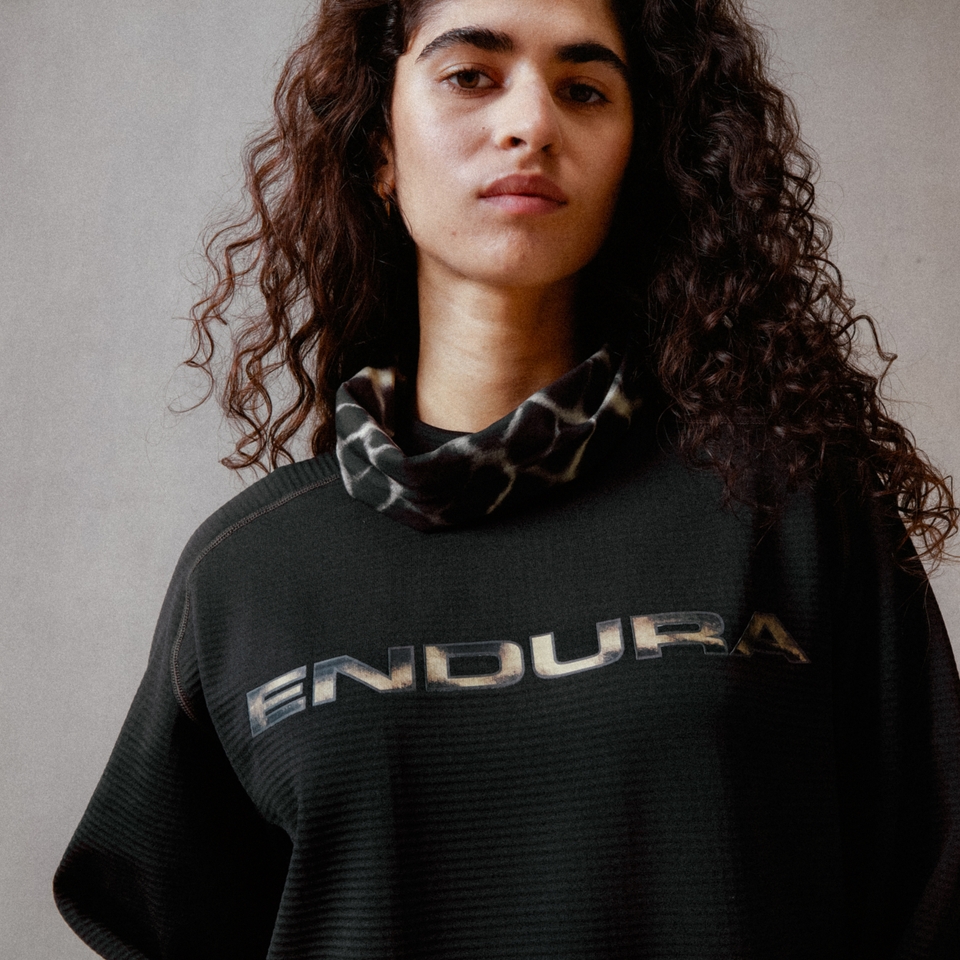 Unisex Adventure Corner Sweat Black