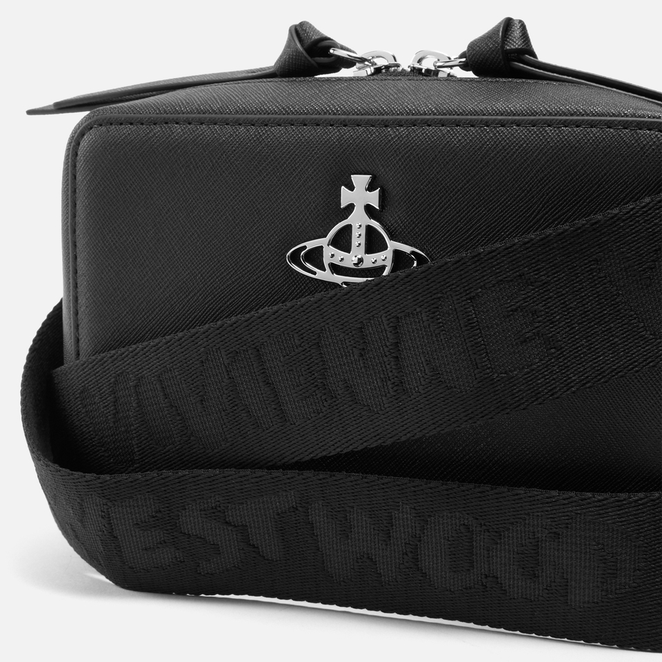★vivienne westwood★ ロゴ入り Melih Camera Bag 関税込* Vivienne Westwood Melih Camera Bag - Bags - BeyondStyle