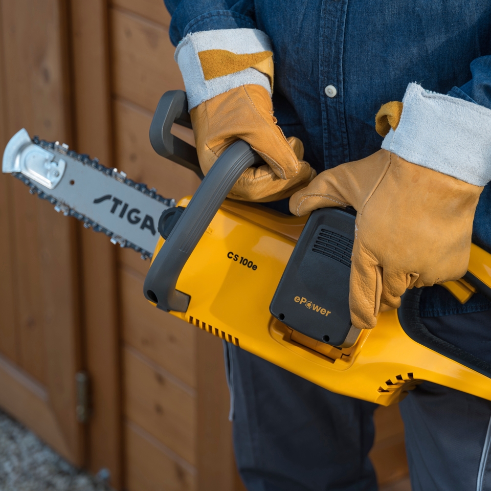 STIGA CS 100e Kit 20V Cordless Brushless Chainsaw Homebase