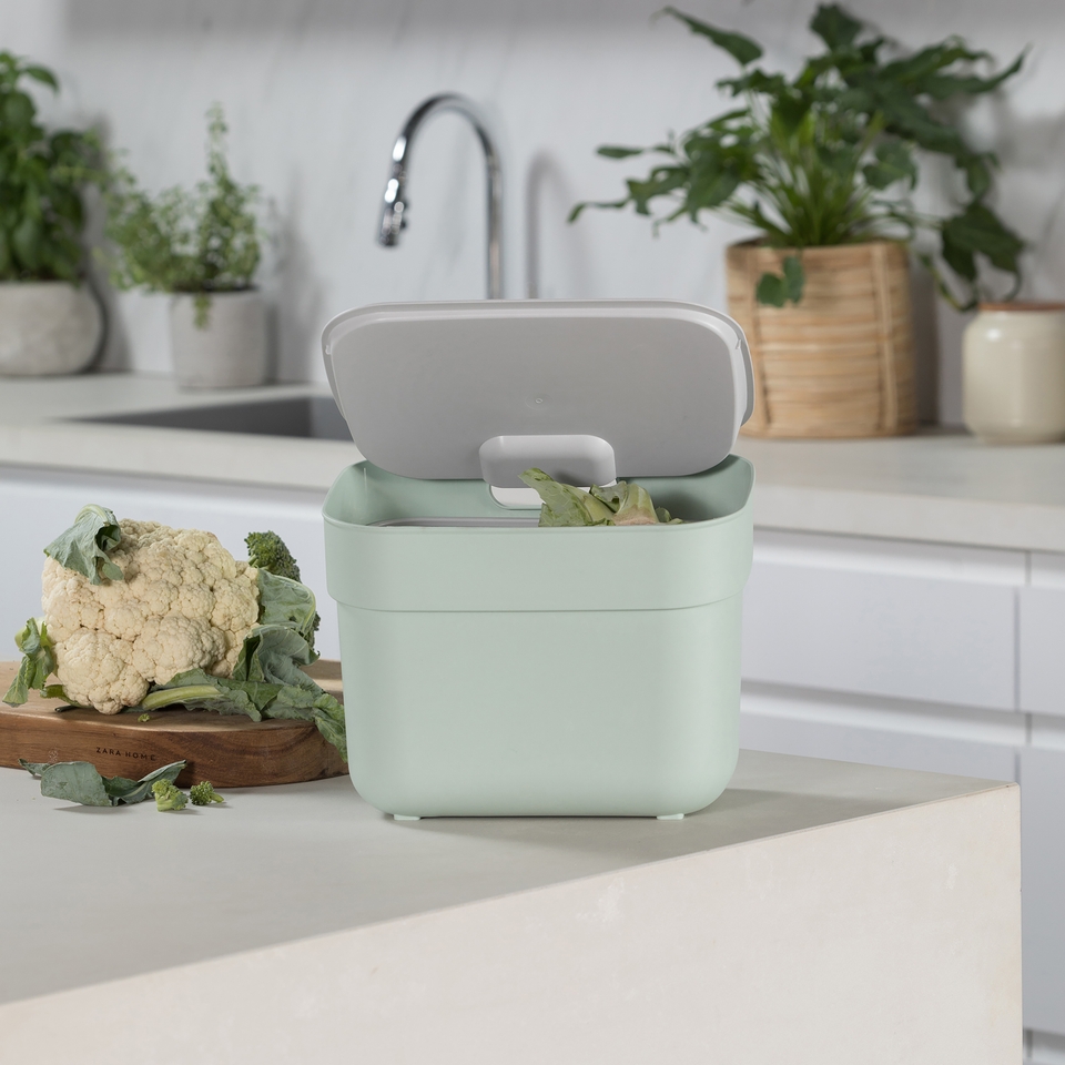 Curver Ready to Collect 5L Recycling Caddy Bin Green Homebase