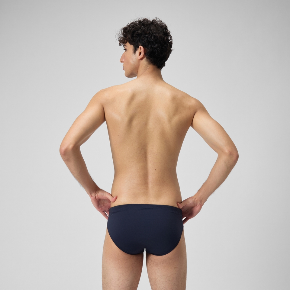 Herren Badeshorts mit digitalem Allover-Print, 7cm Marineblau/Rot