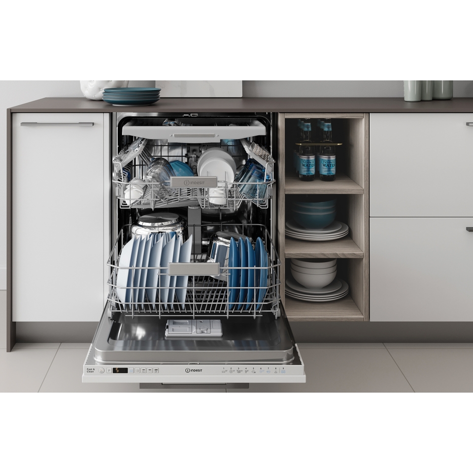 Indesit DIO3T131FEUK Fully Integrated Full Size Dishwasher White