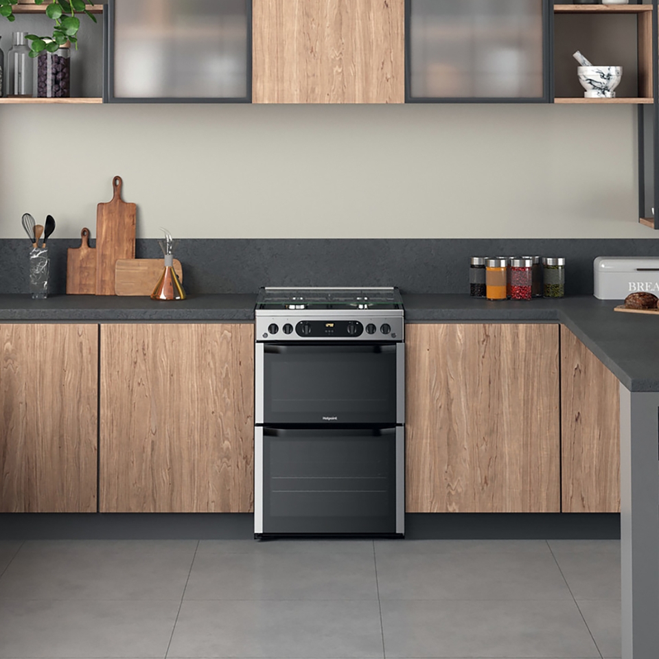 Hotpoint HDM67G0CCX/UK Freestanding Gas Cooker Silver Homebase